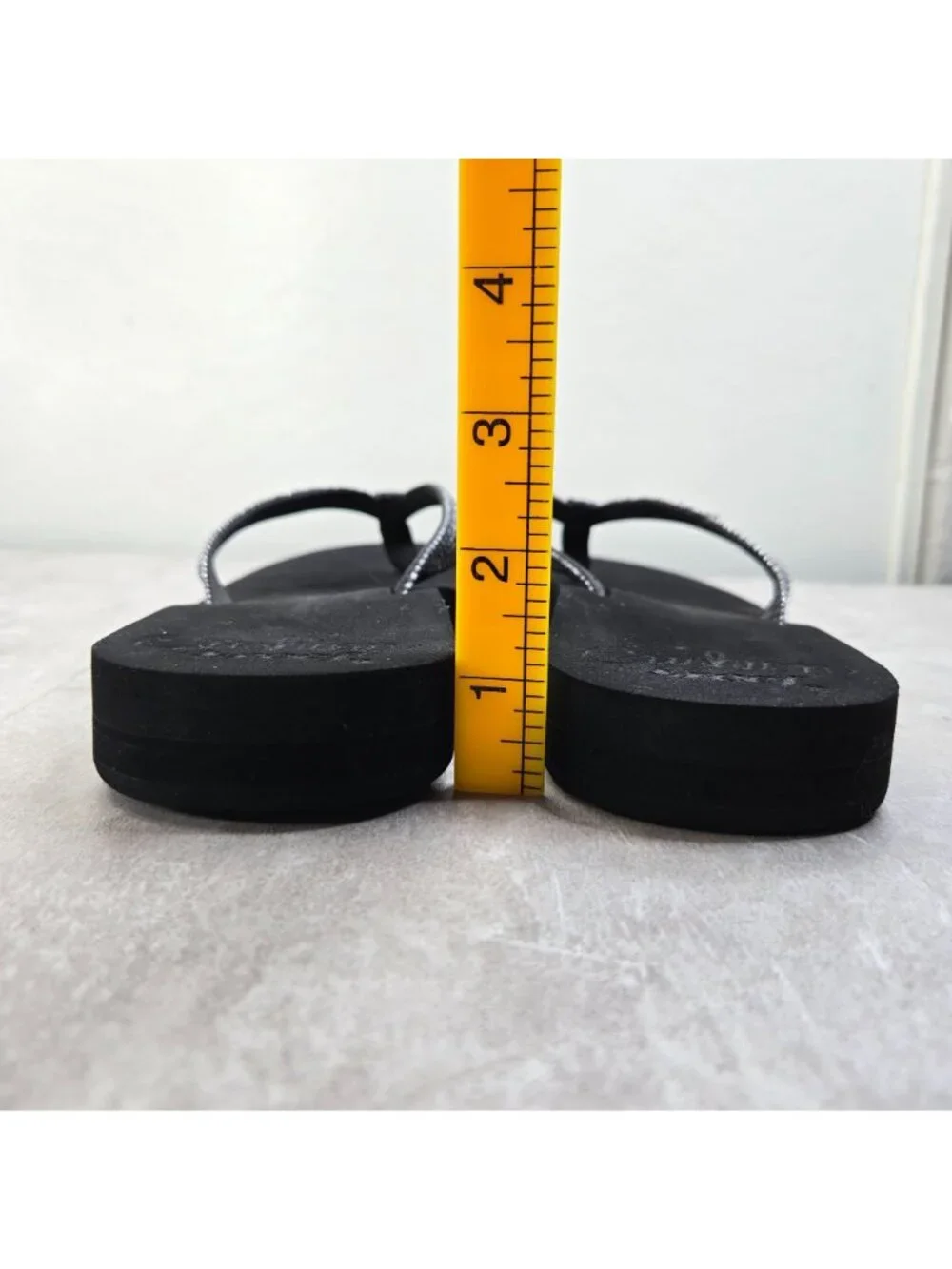 Reef Thong Sandals Size 10 Black Croc Comfort Open Toe Flip Flops Summer Beach